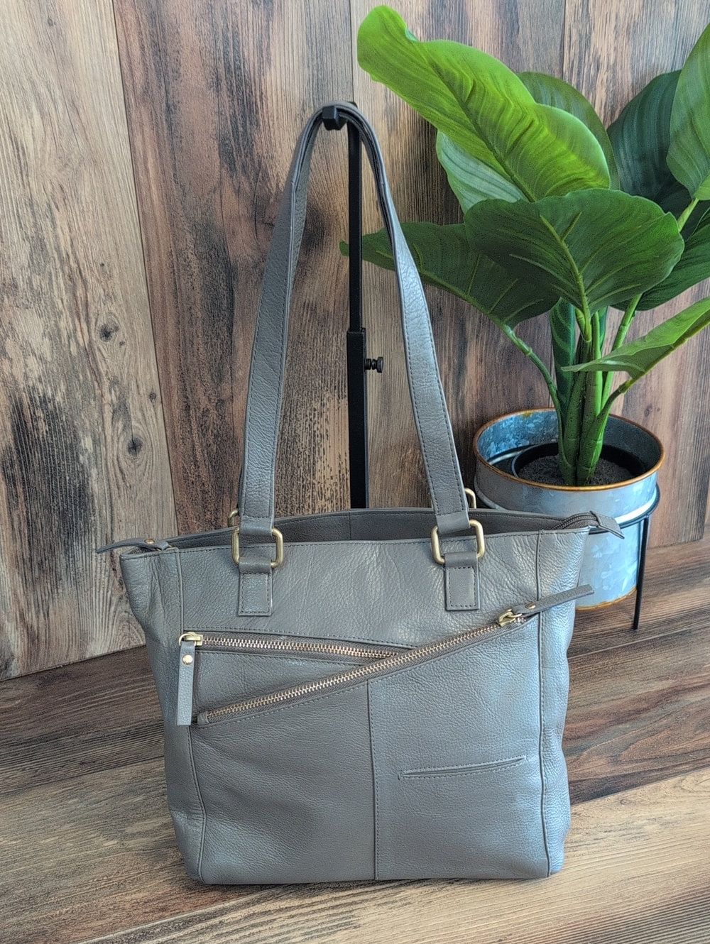 Great American Leatherworks Double Diagonal Zipper Pebbled Leather Shoulder Bag